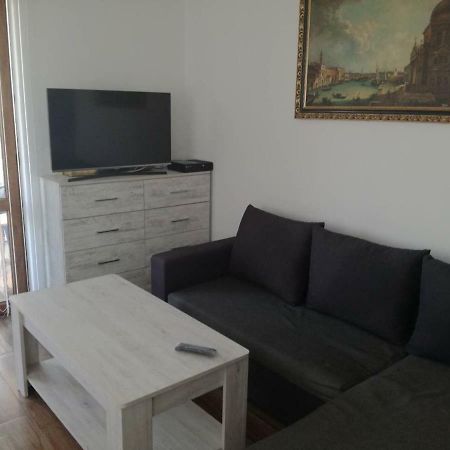 בלצ'יק Guest House Katina מראה חיצוני תמונה