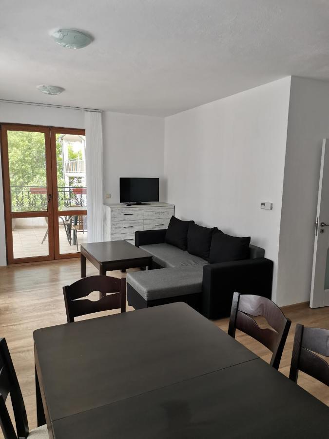 בלצ'יק Guest House Katina מראה חיצוני תמונה
