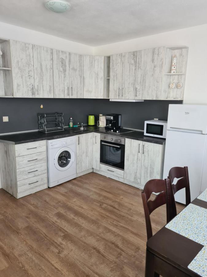 בלצ'יק Guest House Katina מראה חיצוני תמונה