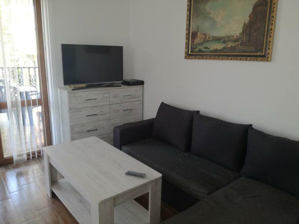 בלצ'יק Guest House Katina מראה חיצוני תמונה