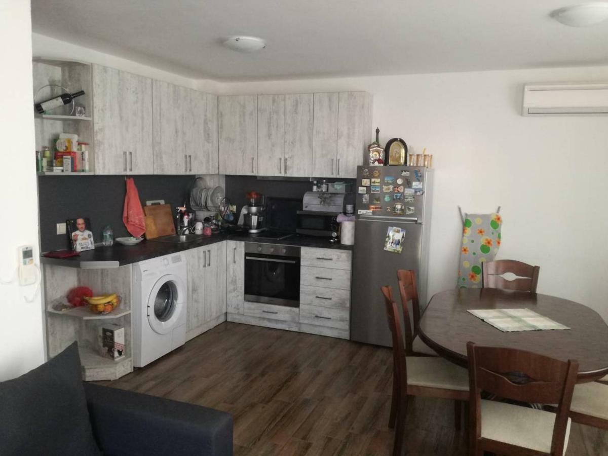 בלצ'יק Guest House Katina מראה חיצוני תמונה