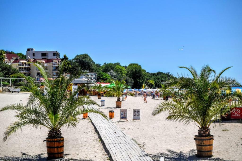 בלצ'יק Guest House Katina מראה חיצוני תמונה